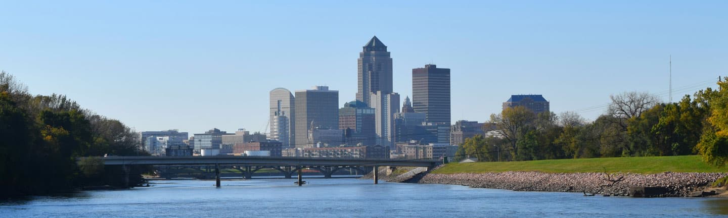 Des Moines Iowa Skyline