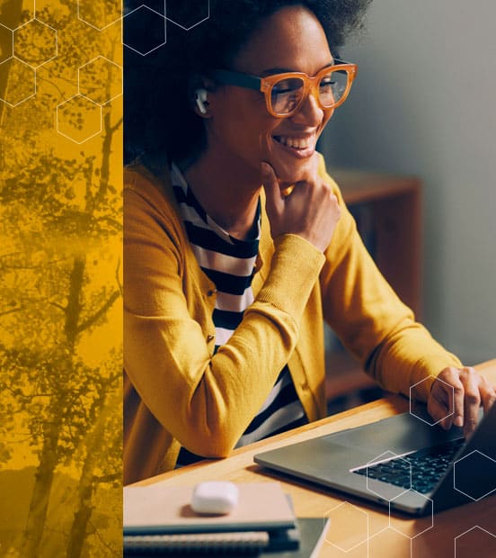 woman-working-on-laptop